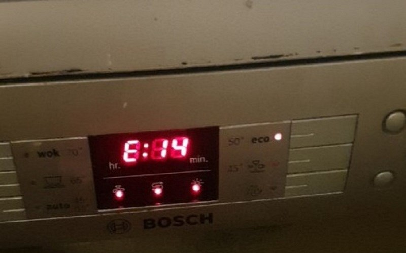 Lỗi E14 trên máy rửa bát Bosch là gì