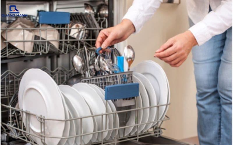 Máy rửa chén sấy khô