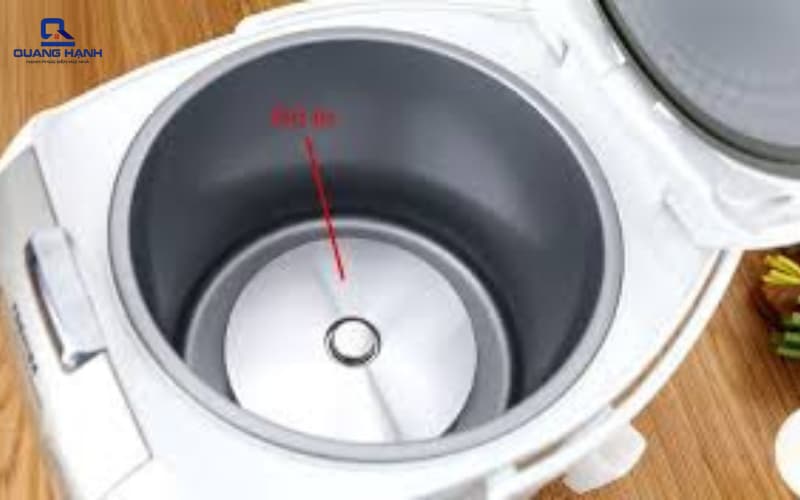 nồi cơm điện nhảy sớm