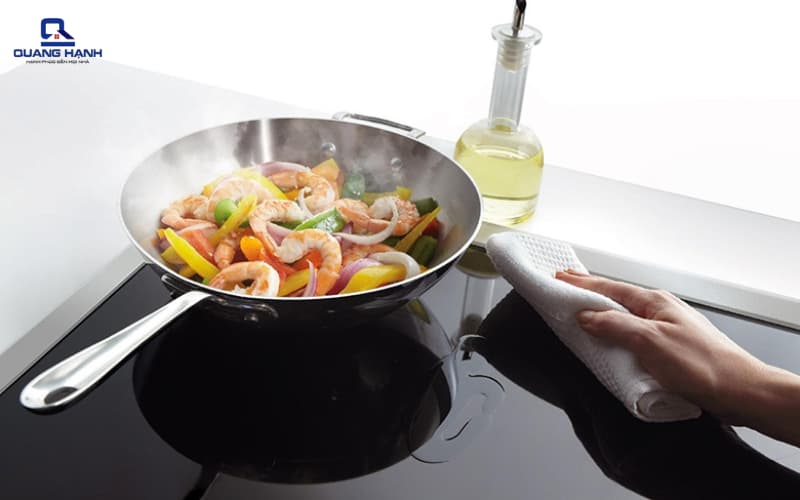 bếp từ bị nhảy aptomat 