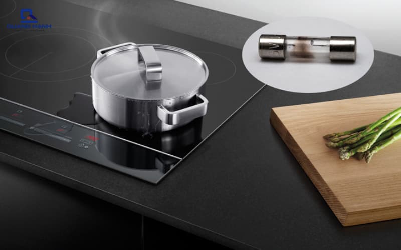 bếp từ bị nổ cầu trì