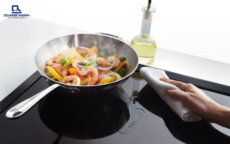 Bếp từ chạy ngắt liên tục
