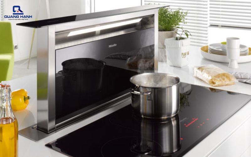 Bếp từ kêu tít tít