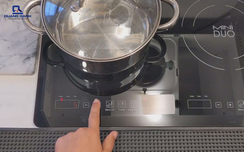 Bếp từ không bật được 