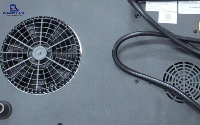 bếp từ phát ra tiếng kêu