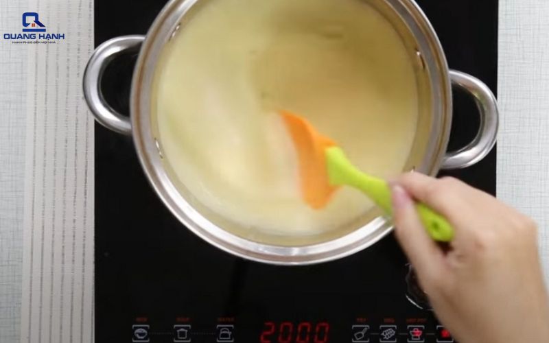 làm kem dừa bằng máy xay sinh tố