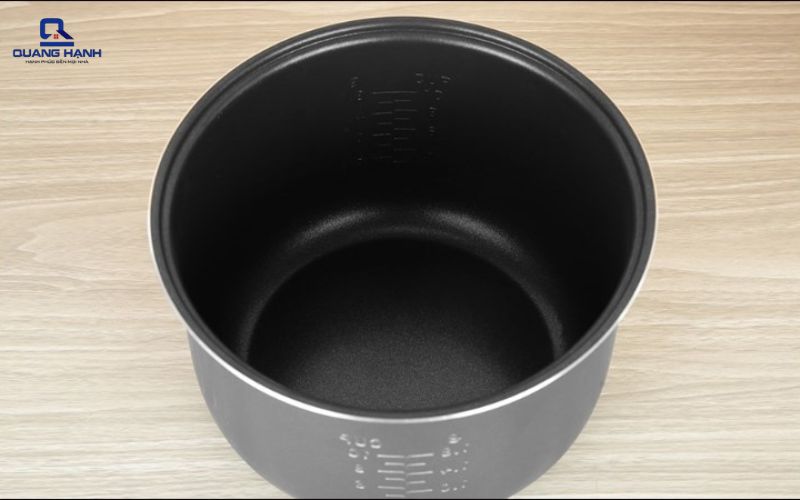 nồi cơm điện panasonic của nước nào