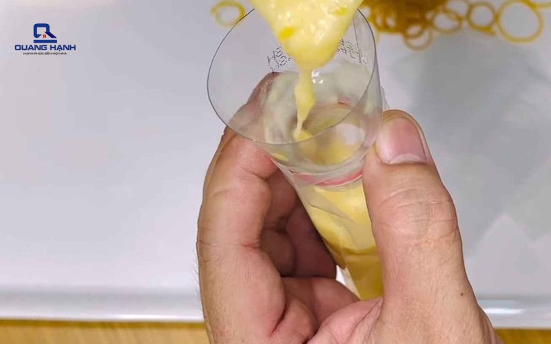 làm kem mít bằng máy xay sinh tố