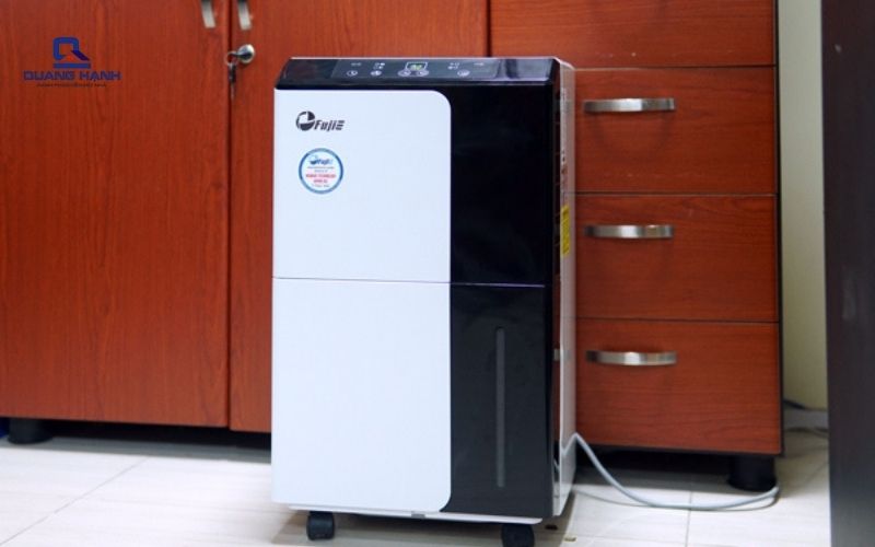 mua máy hút ẩm nào tốt 1