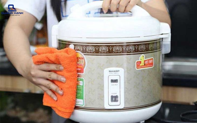 nồi cơm điện bị hư chỉ sau thời gian ngắn sử dụng