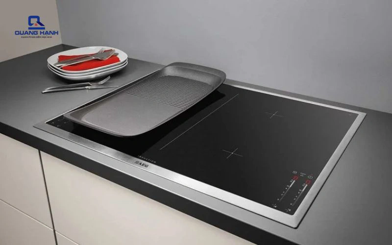 so sánh bếp từ bosch và aeg
