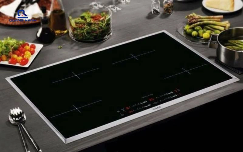 so sánh bếp từ bosch và aeg