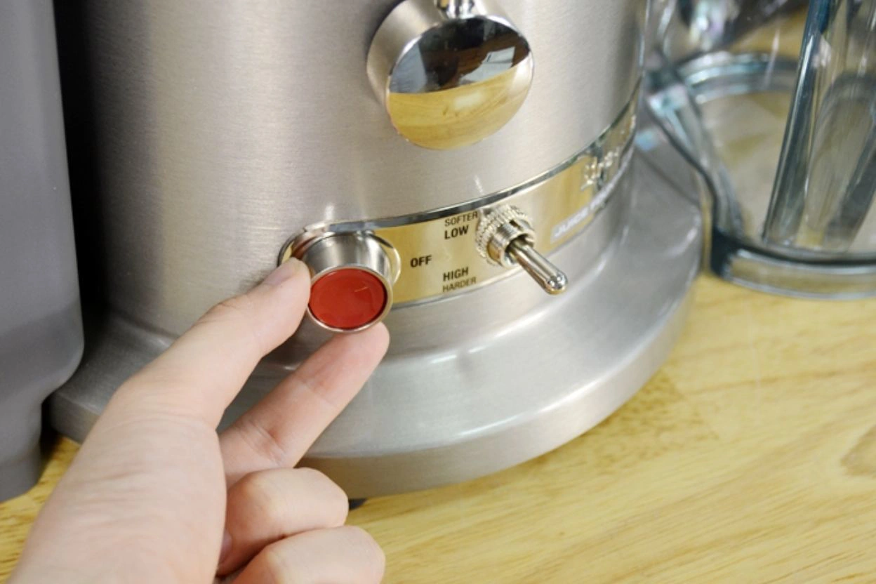 Máy ép trái cây Breville 800JEXL QH6796 3