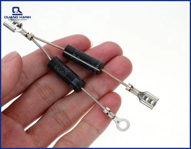 Cấu tạo diode cao áp lò vi sóng