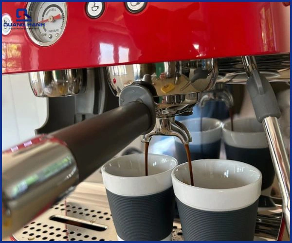 cách sử dụng máy pha cà phê Smeg