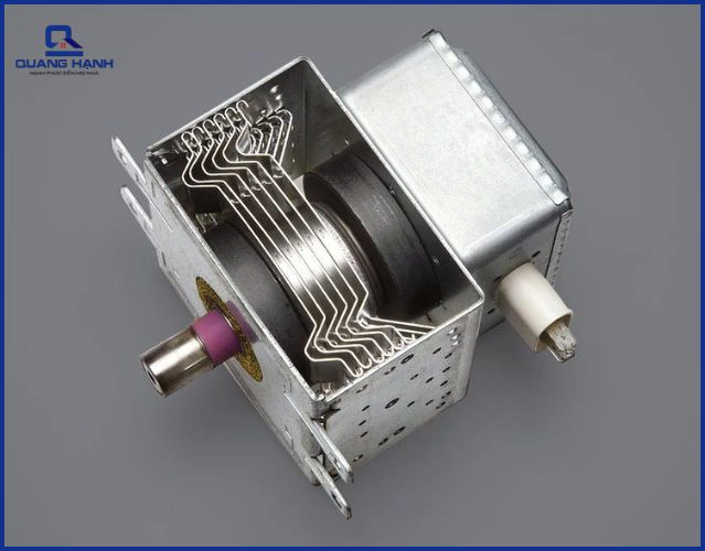 Chức năng của cục phát song lò vi sóng