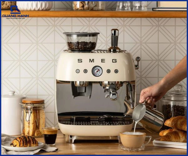 ​​Máy pha cà phê chuyên nghiệp là gì