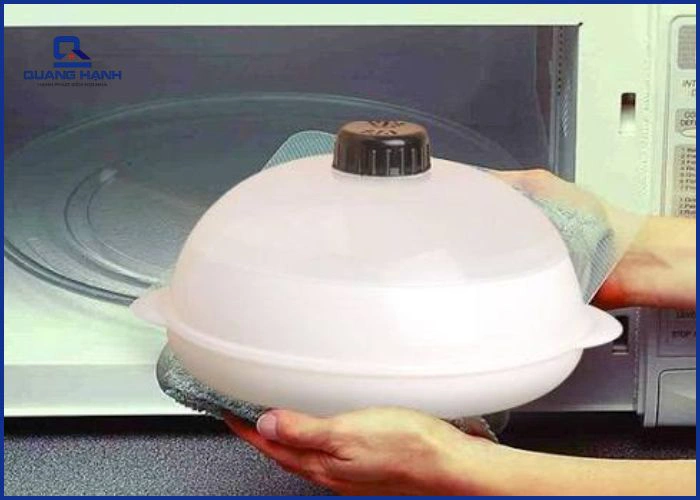 Chỉ sử dụng nắp và hộp đựng chuyên dụng (Nguồn: Điện máy Quang Hạnh)