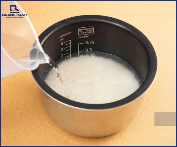 sửa nồi cơm điện bị cháy