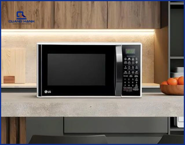So sánh kích thước lò vi sóng có nướng và không nướng