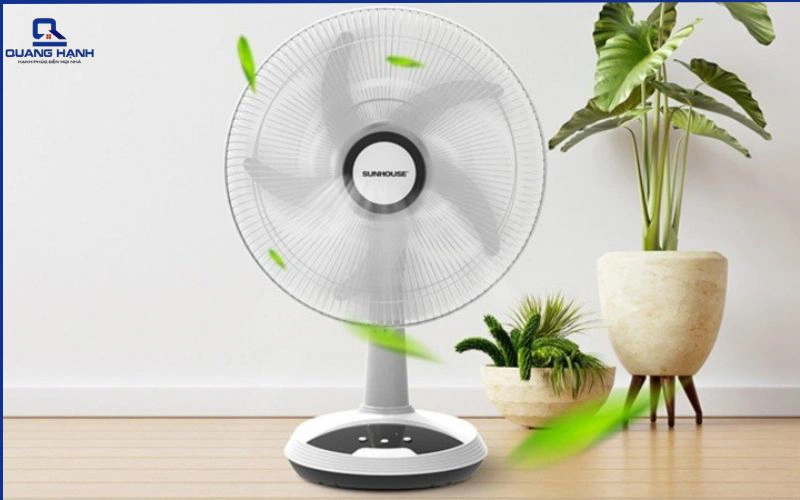 cách thay pin quạt tích điện
