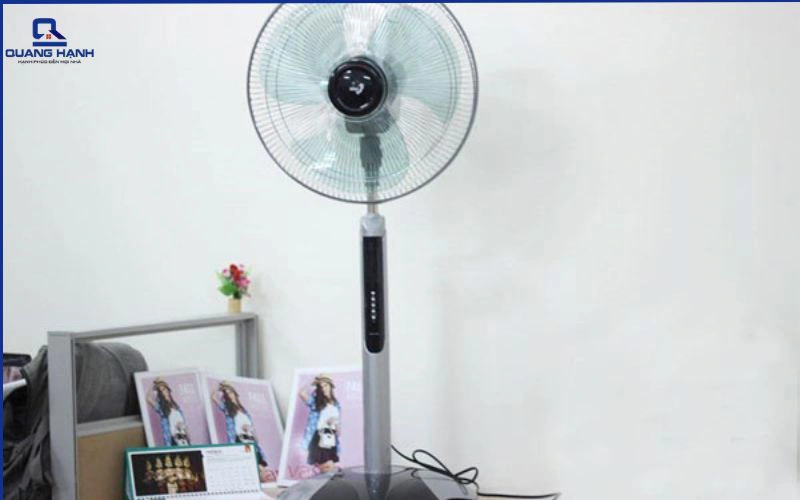Hướng dẫn chi tiết cách vệ sinh quạt lửng đúng cách