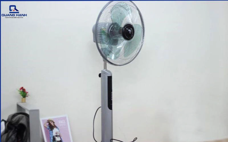 Hướng dẫn chi tiết cách vệ sinh quạt lửng đúng cách