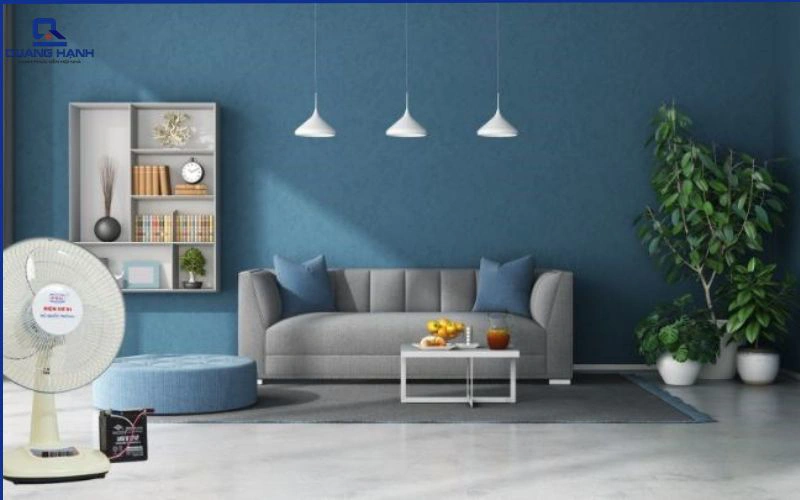 ​​mua quạt sạc điện hay quạt ác quy