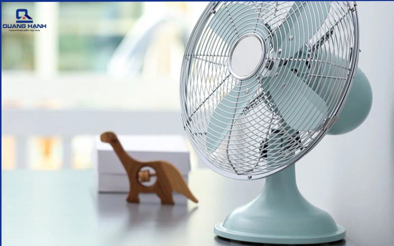 quạt cánh to hay cánh nhỏ mát hơn 1