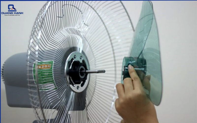 quạt điều hòa có cần tra dầu không
