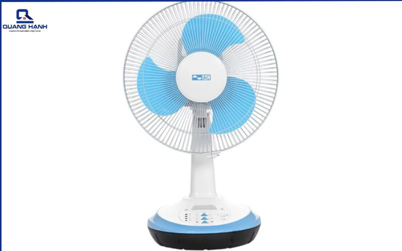 quạt sạc điện hãng nào tốt
