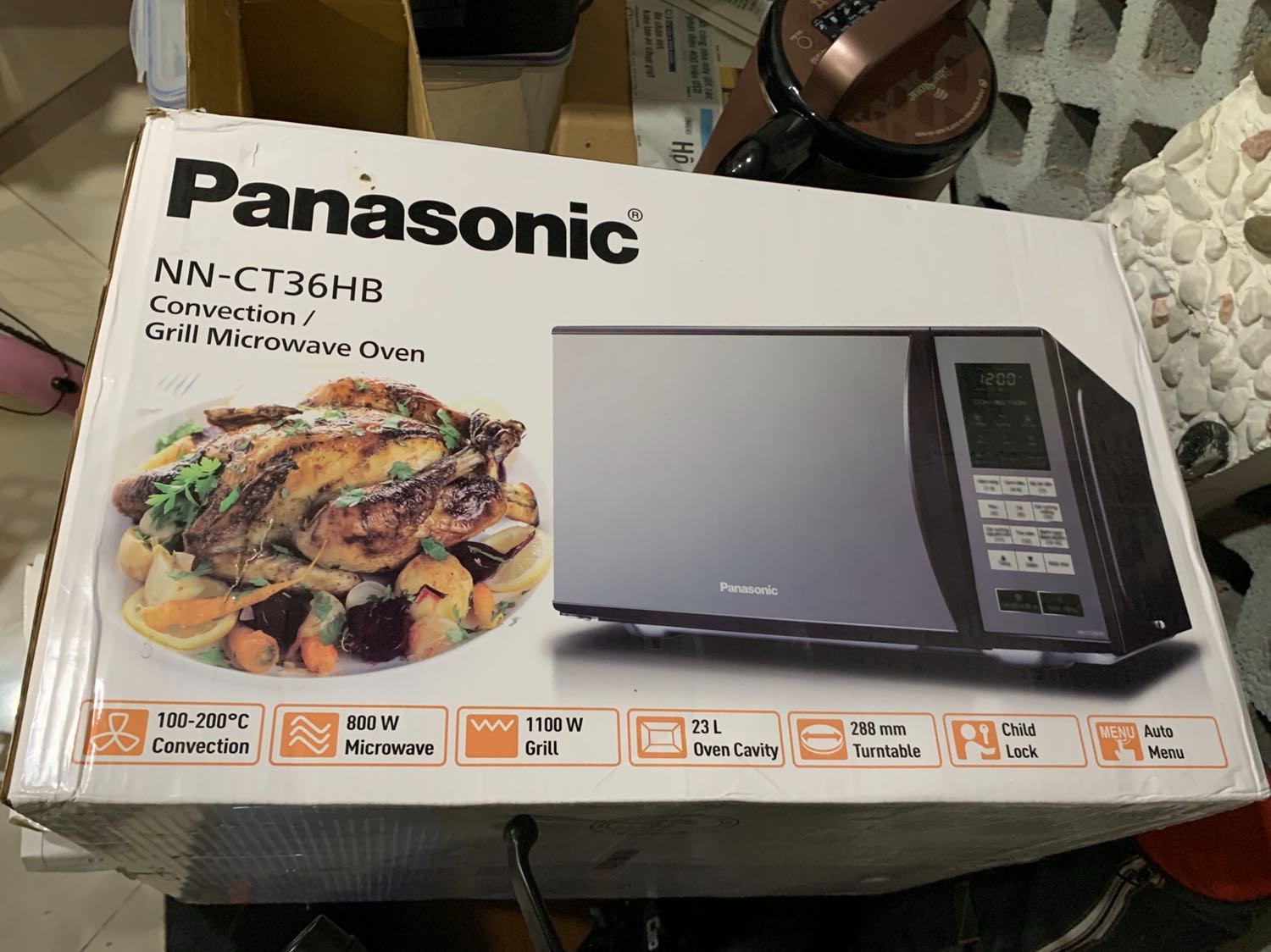 Lò vi sóng Panasonic NN-CT36HBYUE 23 lít 4301 7