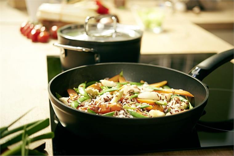  Chảo dùng cho bếp từ loại nào bền?