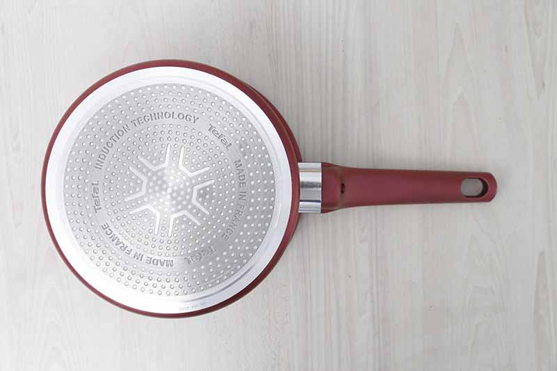 Quánh Tefal Character C6822472 20cm nắp kính