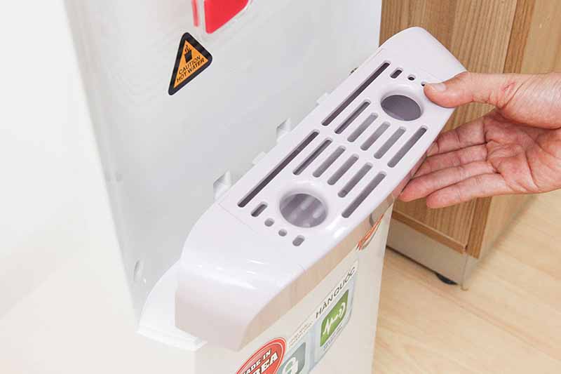 Cây nước nóng lạnh Sunhouse SHD9698
