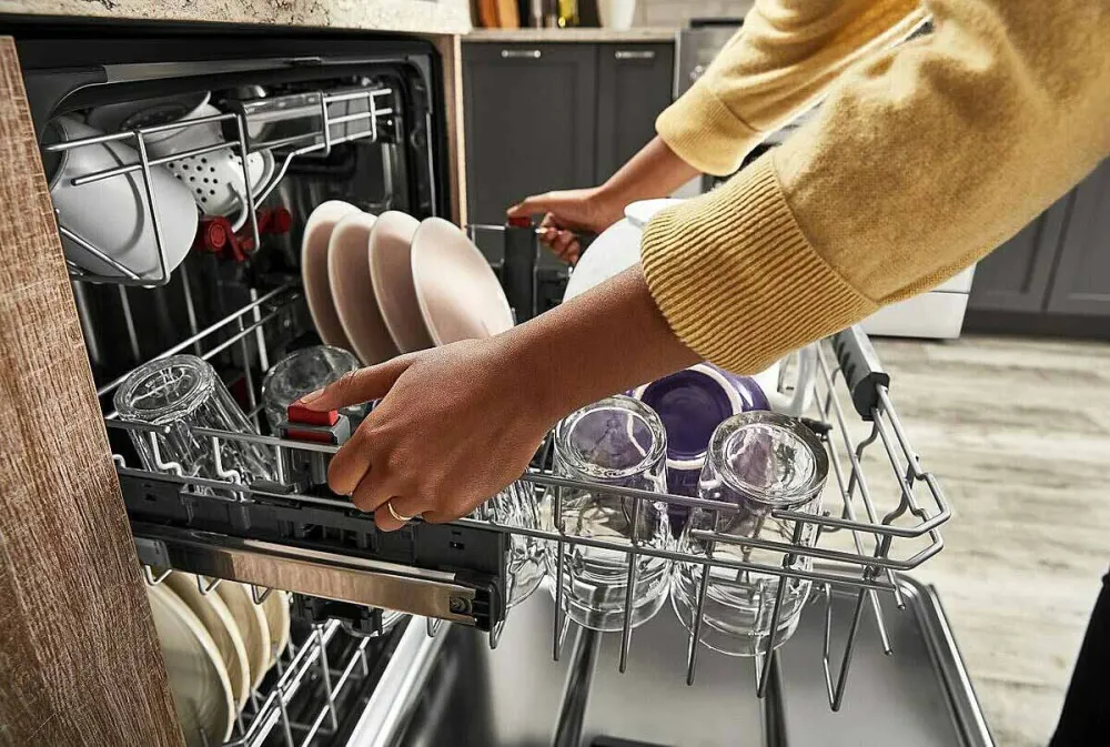 Cách sắp xếp chén bát khi dùng chế độ rửa nửa tải