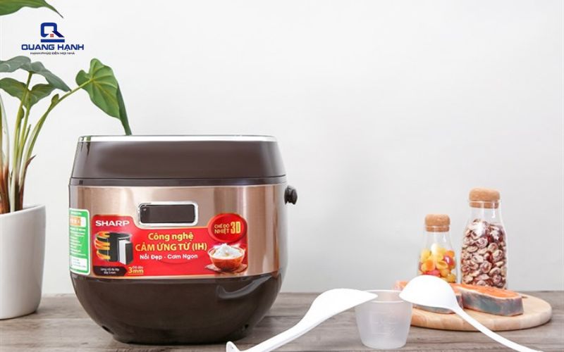 nồi cơm điện cho 6 người ăn