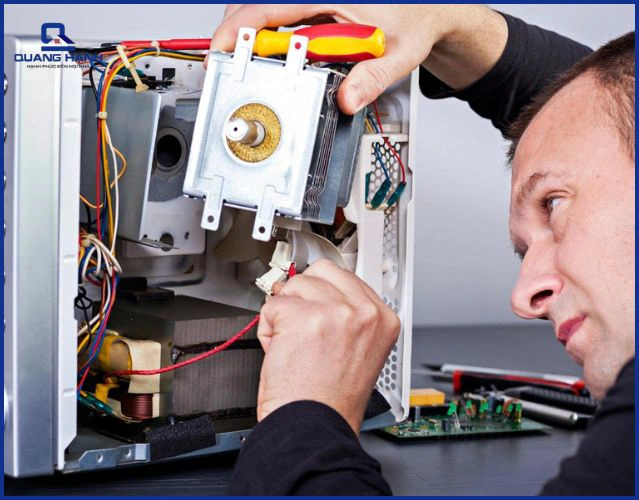 Không nên tự đo mạch cao áp của lò vi sóng tại nhà