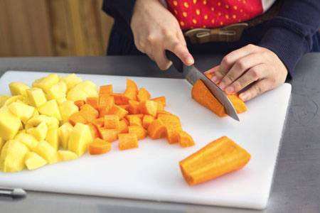 Sử Dụng Máy Xay Sinh Tố Cần Chú Ý Điều Gì 1