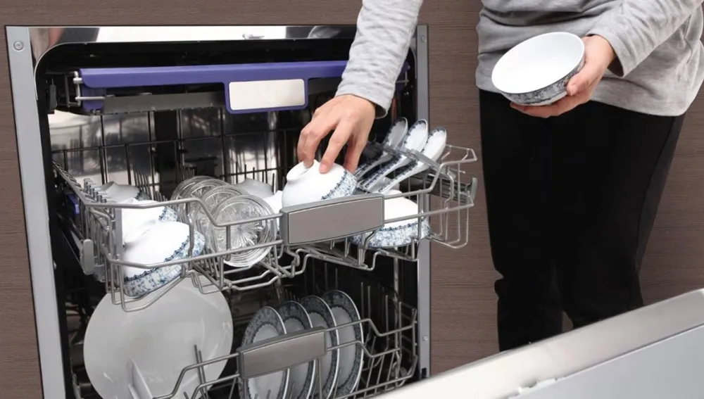 Không mở cửa máy sau khi kết thúc chu trình rửa