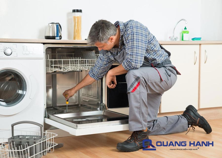 Dán gỗ ốp vào mặt trước cửa máy & cố định cửa máy