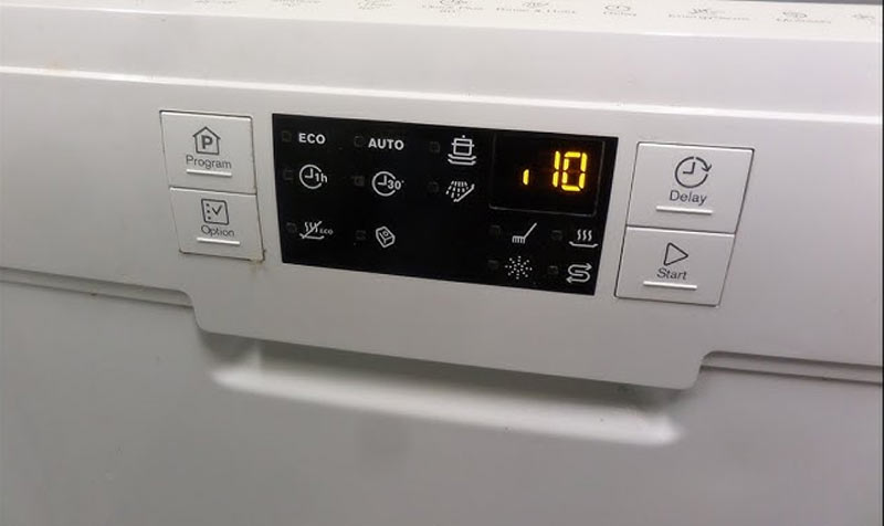 Dấu hiệu khi máy rửa bát Electrolux bị lỗi