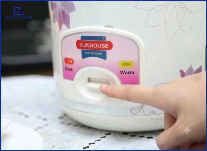 Nồi cơm điện không bật được nấc nấu