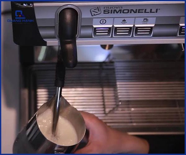 Cách sử dụng máy pha cà phê Simonelli