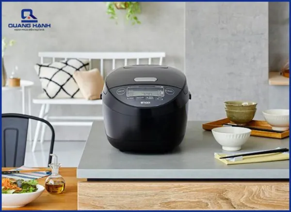 So sánh nồi cơm áp suất điện tử và nồi cơm điện cao tần
