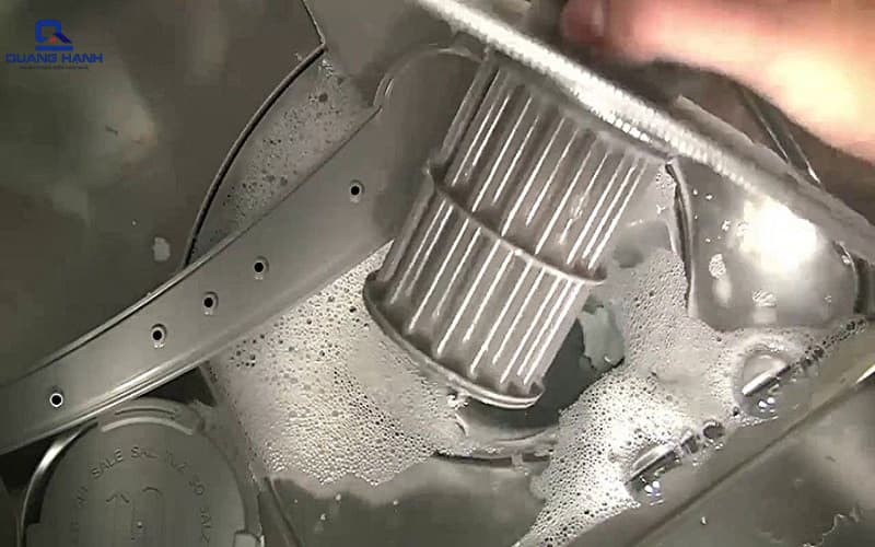 Đóng công tắc thoát nước