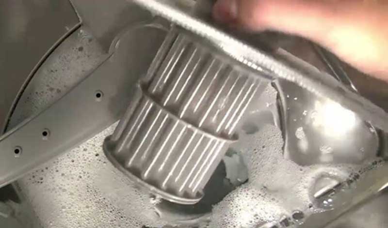 Bộ lọc máy rửa bát bị tắc nghẽn