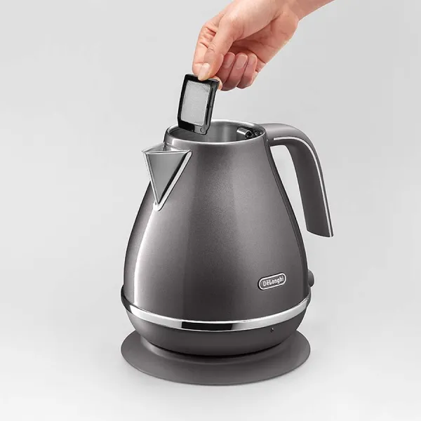 Ấm Siêu Tốc Delonghi KBOT2001.GY