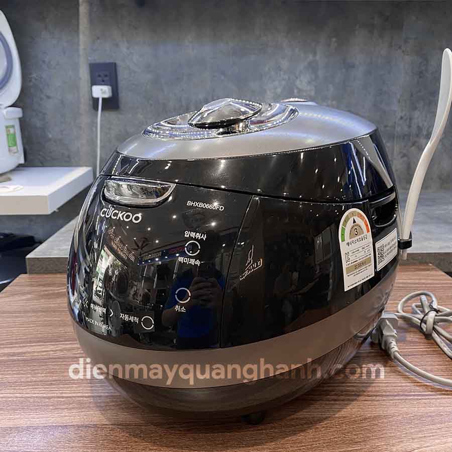 Ảnh thực tế Nồi cơm điện cao tần Cuckoo CRP-BHXB0660FD 1.08L