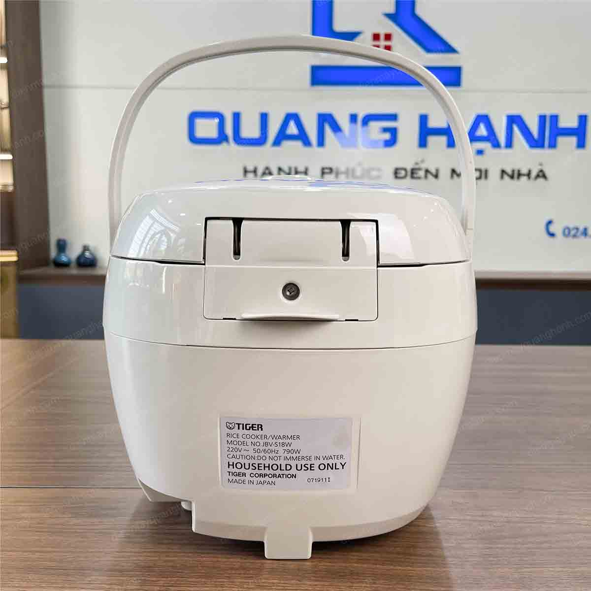 Ảnh thực tế Nồi cơm điện tử Tiger JBV-S18W 1.8 lít
